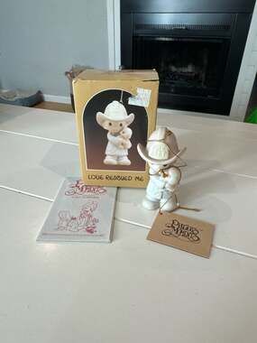 Vintage 1986 Precious Moments 'Love Rescued Me' Fireman Ornament #102385
